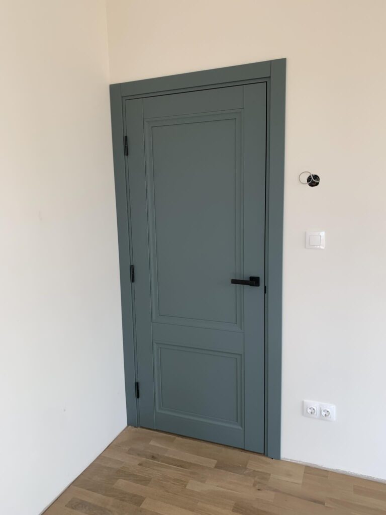 Neo-Soft 402 Malahit laminált beltéri ajtó tömör kivitelben, amely elkápráztatja a vásárlókat - 9 768x1024