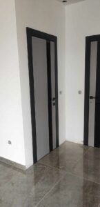 Ultra 2 INSIDE (tokba nyíló) festett beltéri ajtó modell egyedi festetttokkal. - 3 1 1 145x300